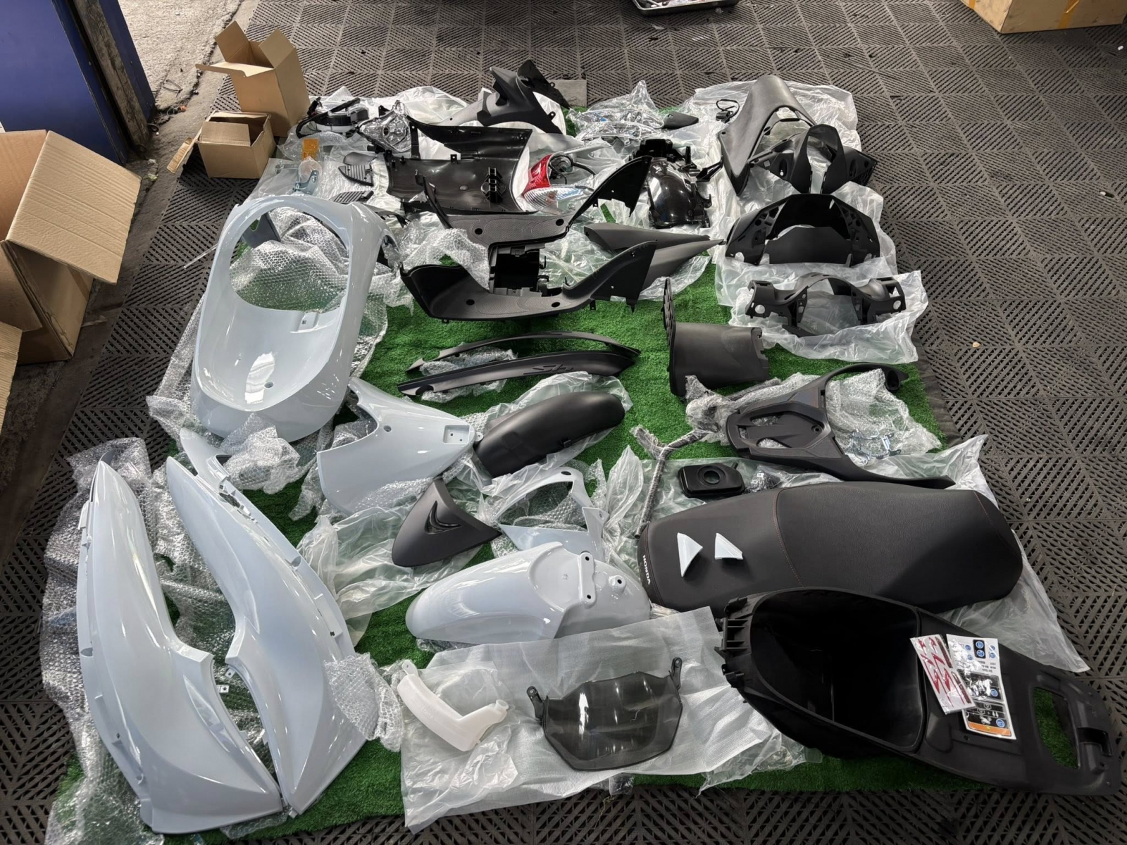 Full áo SH Ý 2012 11 Mới Nhập Khẩu – Hàng Chuẩn Cho Dân Chơi SH